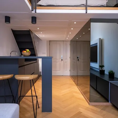 M&m Apartment